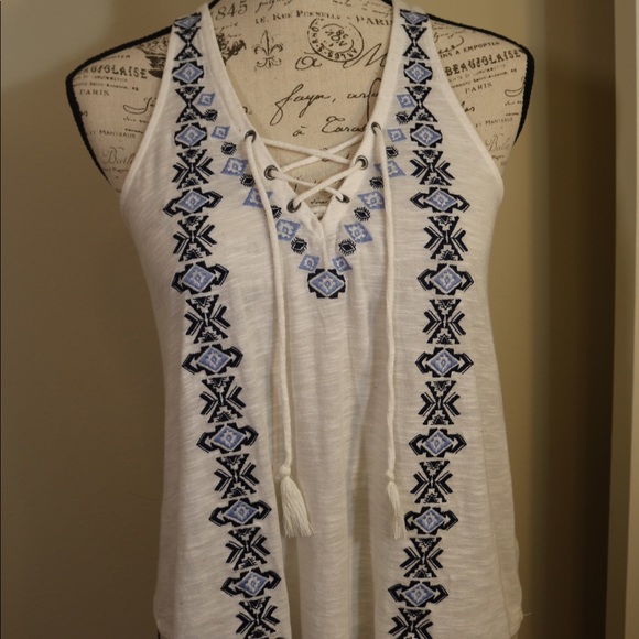 Hollister Tops - New lace up criss cross front v neck tank Aztec S